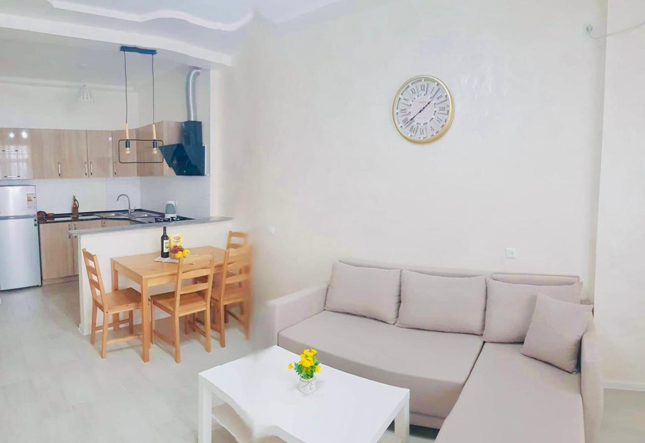 Tameo Apartment Batumi Exterior foto